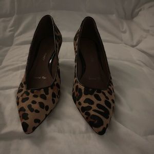 donald pliner animal print shoes